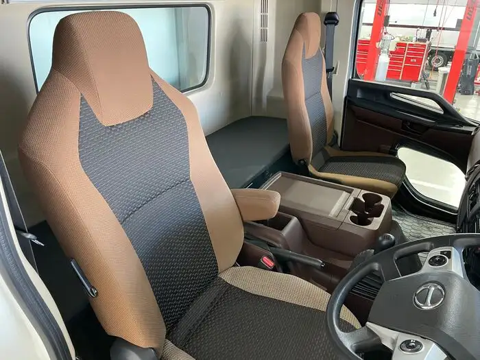 日野 レンジャー 中型/増トン ウイング パワーゲート エアサスの中古トラック画像11