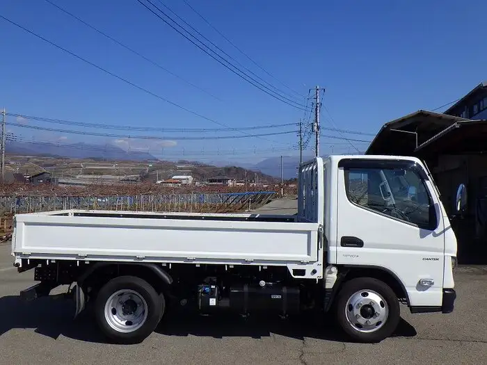 三菱 キャンター 小型 平ボディ 2RG-FBAV0 R4の中古トラック画像2