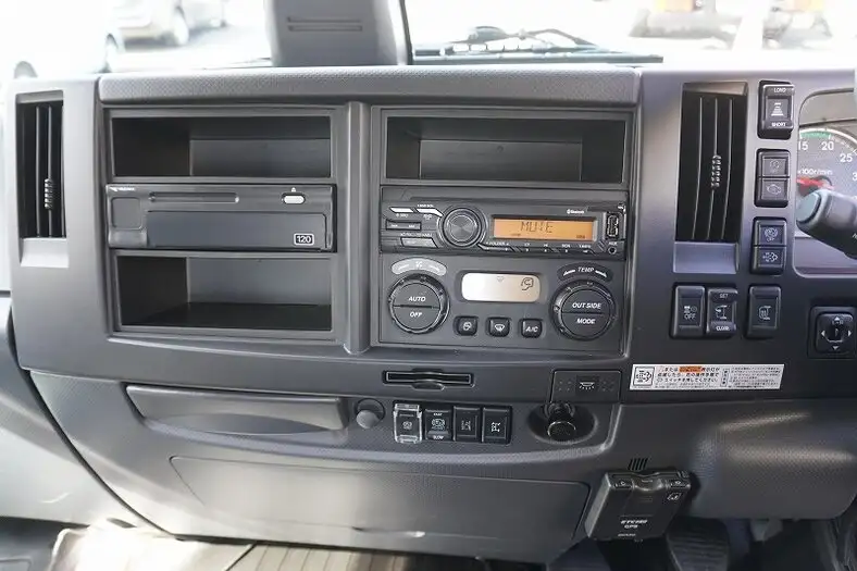いすゞ フォワード 中型/増トン 車両重機運搬 ラジコン ウインチの中古トラック画像12