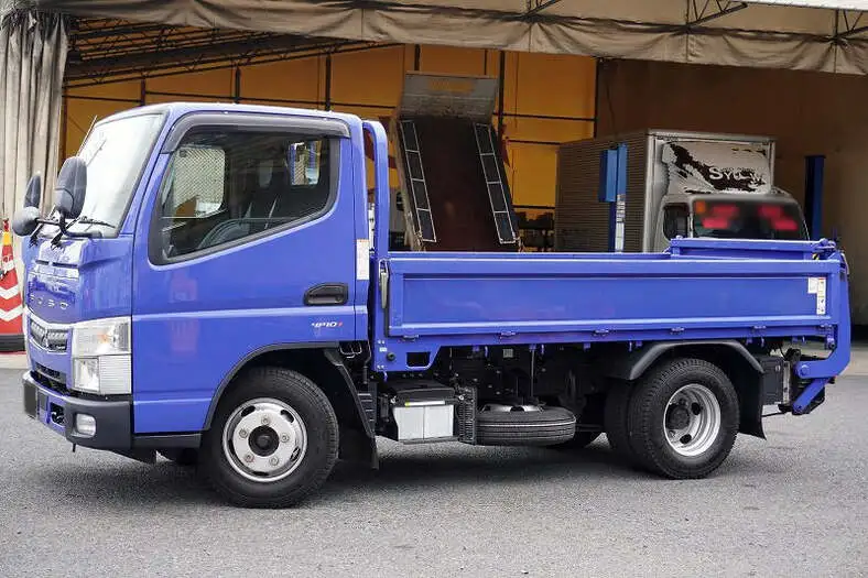 三菱 キャンター 小型 平ボディ パワーゲート 2RG-FBA20の中古トラック画像1