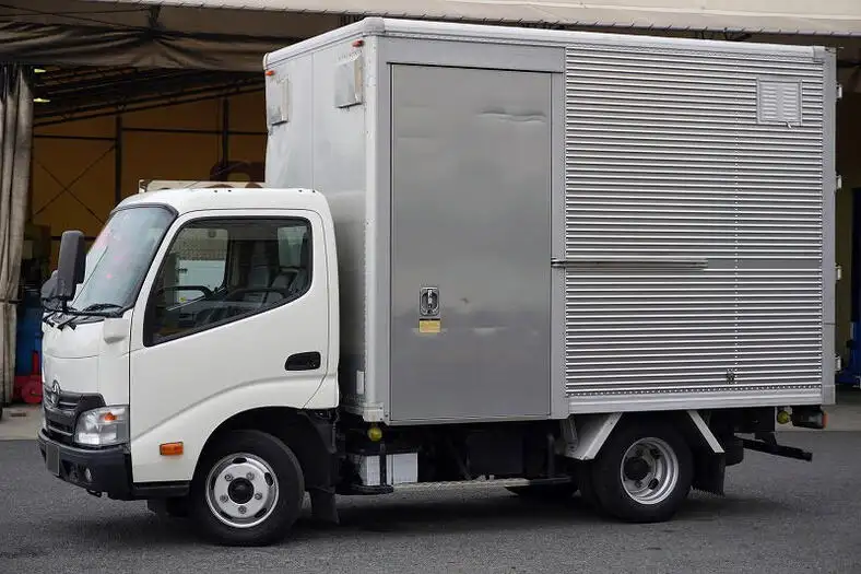 トヨタ トヨエース 小型 アルミバン サイドドア TKG-XZU605 の中古トラック【車両No.160723】