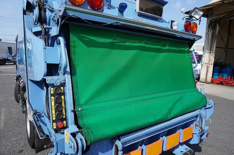 いすゞ エルフ 小型 パッカー車 プレス式 PDG-NPR75Nの中古トラック画像4