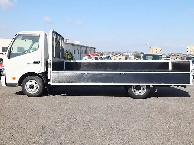 日野 デュトロ 小型 平ボディ 床鉄板 TKG-XZU712Mの中古トラック画像7