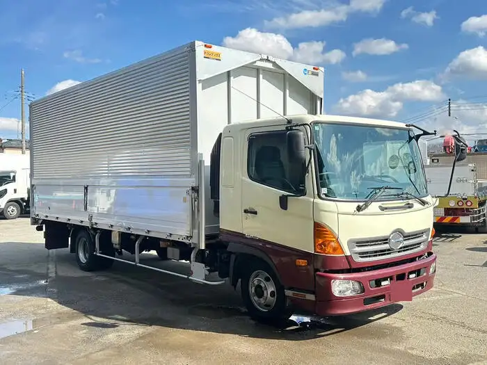 日野 レンジャー 中型/増トン ウイング ベッド TKG-FD9JLAAの中古トラック画像2