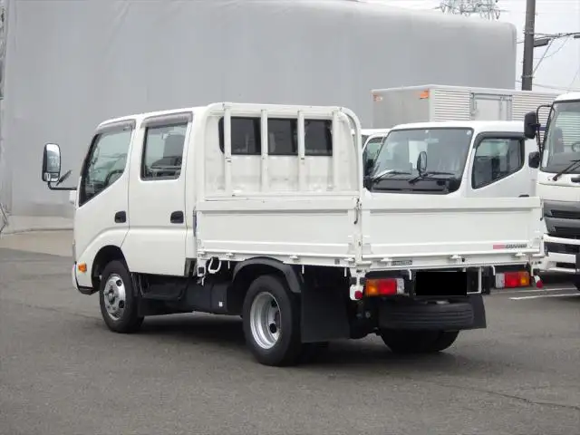 日野 デュトロ 小型 平ボディ Wキャブ 2RG-XZU605Mの中古トラック画像5