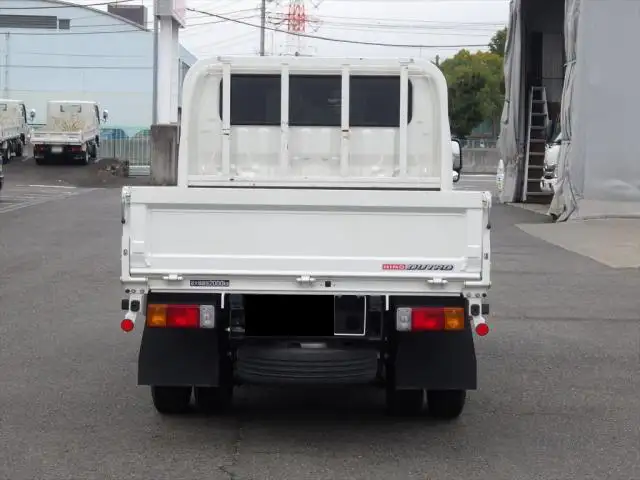 日野 デュトロ 小型 平ボディ Wキャブ 2RG-XZU605Mの中古トラック画像4