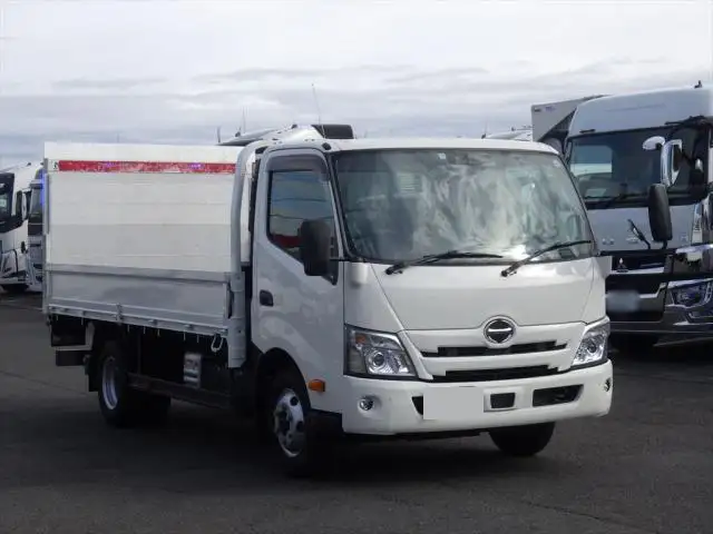 日野 デュトロ 小型 平ボディ パワーゲート 2RG-XZU712Mの中古トラック画像2