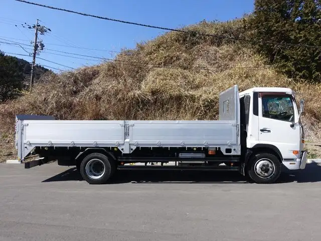 日産UD コンドル 中型/増トン 平ボディ パワーゲート 床鉄板の中古トラック画像3