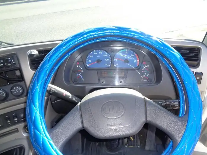 日産UD クオン 大型 ウイング パワーゲート 床鉄板の中古トラック画像12