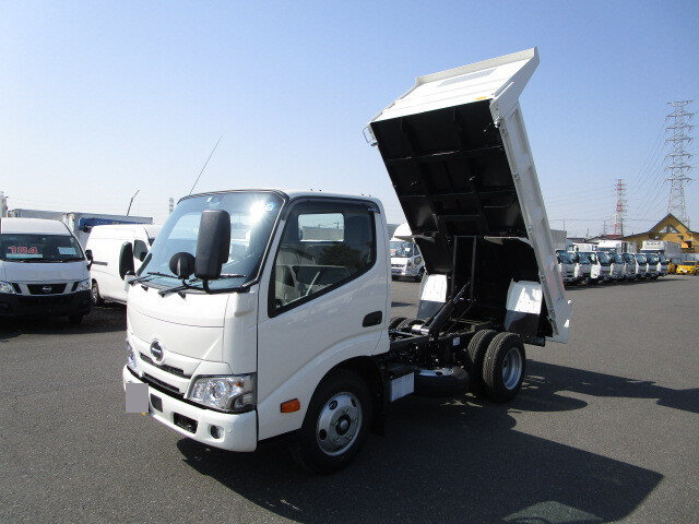 日野 デュトロ 小型 ダンプ 10尺 2RG-XZU600T