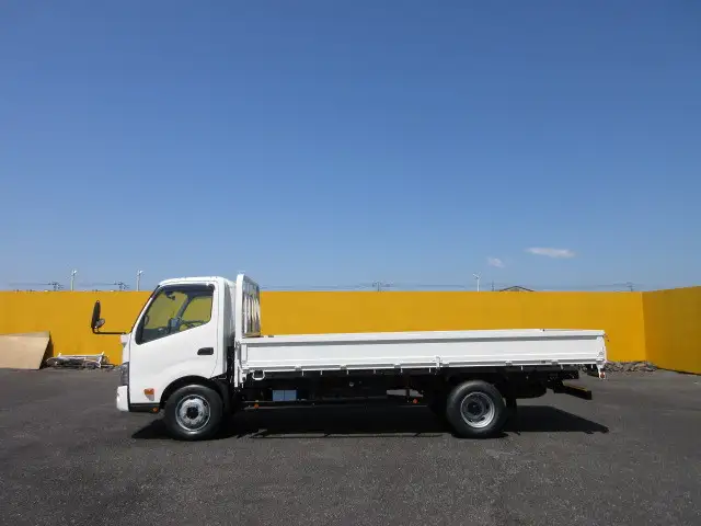 日野 デュトロ 小型 平ボディ 2KG-XZU720M R5の中古トラック画像6