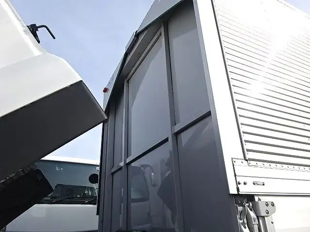日産UD クオン 大型 ウイング ハイルーフ エアサスの中古トラック画像9