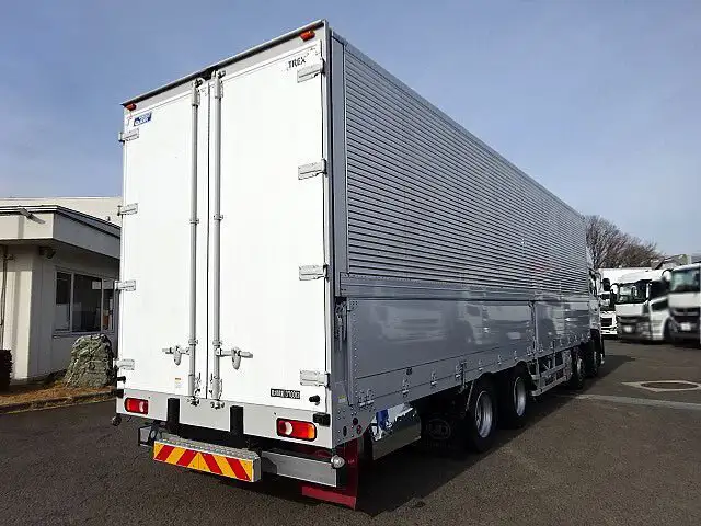 日産UD クオン 大型 ウイング ハイルーフ エアサスの中古トラック画像2