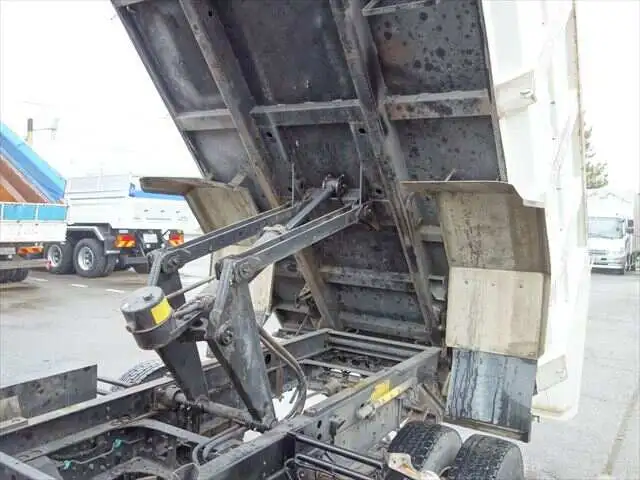 いすゞ フォワード 中型/増トン ダンプ 土砂禁 ステンレス張りの中古トラック画像14