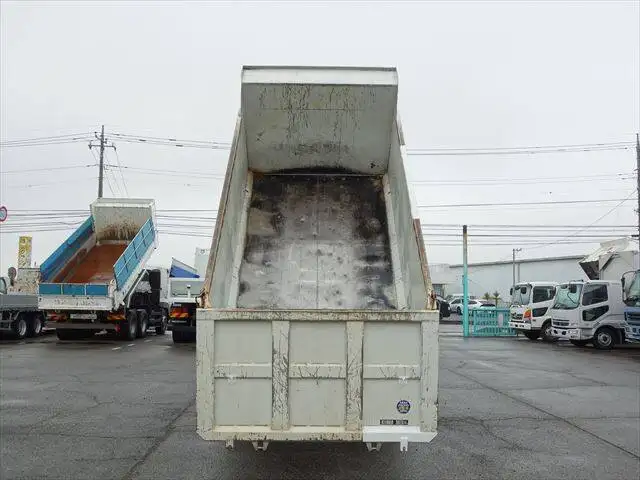 いすゞ フォワード 中型/増トン ダンプ 土砂禁 ステンレス張りの中古トラック画像4