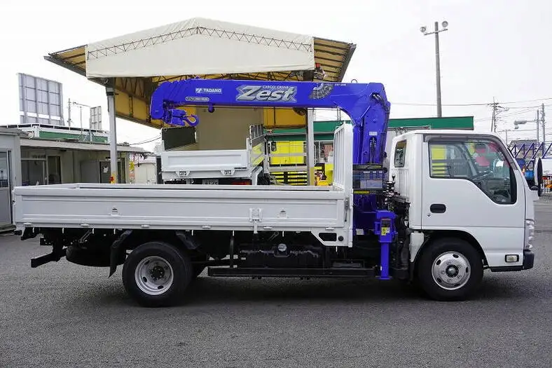 いすゞ エルフ 小型 クレーン付 4段 ラジコンの中古トラック画像2