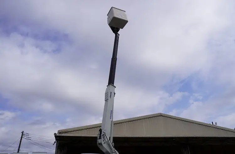 三菱 キャンター 小型 高所・建柱車 高所作業車 電工仕様の中古トラック画像4