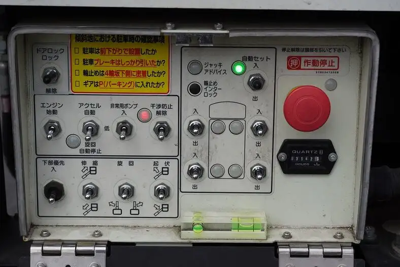 三菱 キャンター 小型 高所・建柱車 高所作業車 電工仕様の中古トラック画像7
