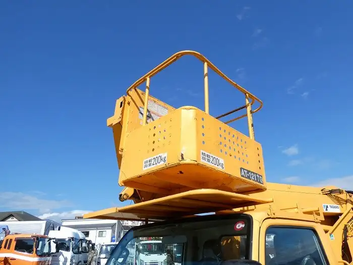 いすゞ エルフ 小型 高所・建柱車 高所作業車 BDG-NKR85Nの中古トラック画像8