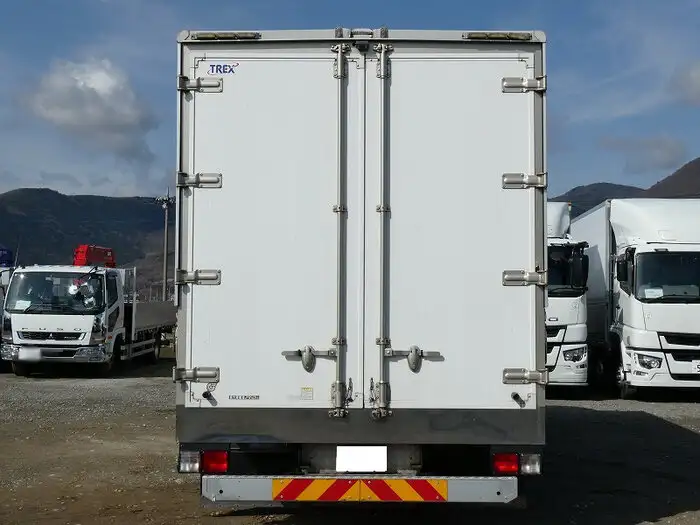 日野 レンジャー 中型/増トン ウイング エアサス ベッドの中古トラック画像4