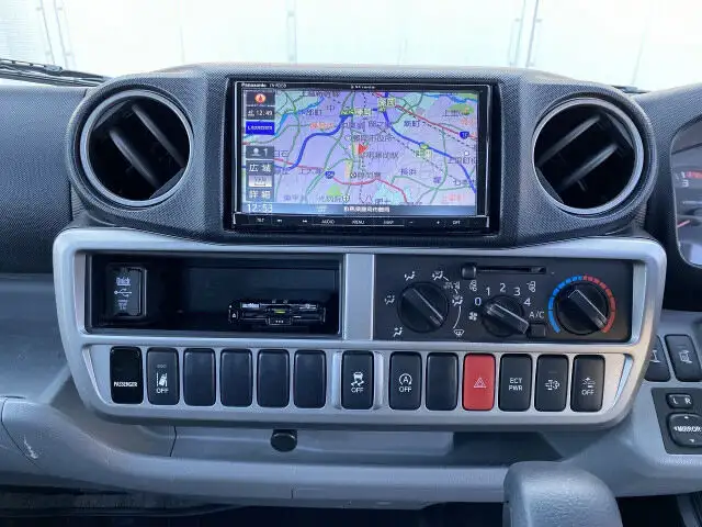 トヨタ ダイナ 小型 平ボディ TPG-XZU645 H31/R1の中古トラック画像15