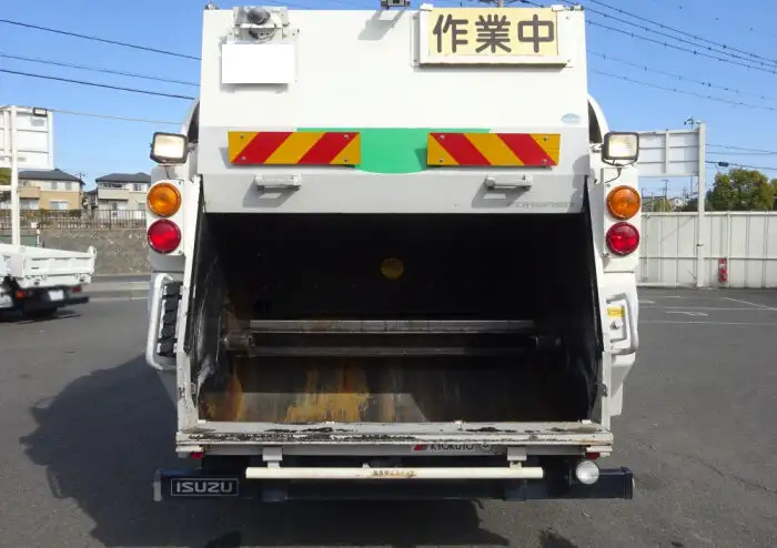 いすゞ フォワード 中型/増トン パッカー車 巻き込み式 回転ダンプ式の中古トラック画像4