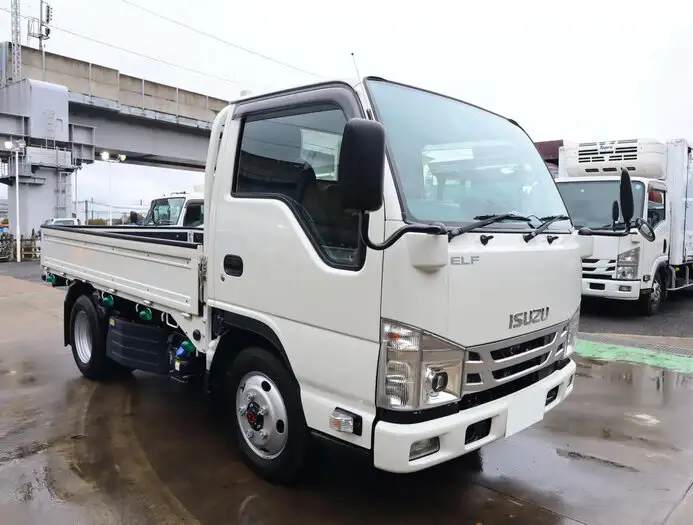 いすゞ エルフ 小型 平ボディ 2RG-NHS88 R3の中古トラック画像2
