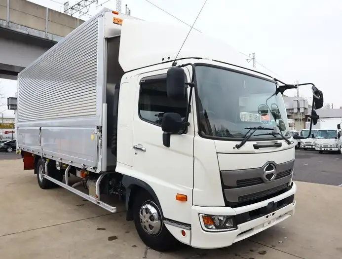 日野 レンジャー 中型/増トン ウイング ベッド 2KG-FD2ABAの中古トラック画像2