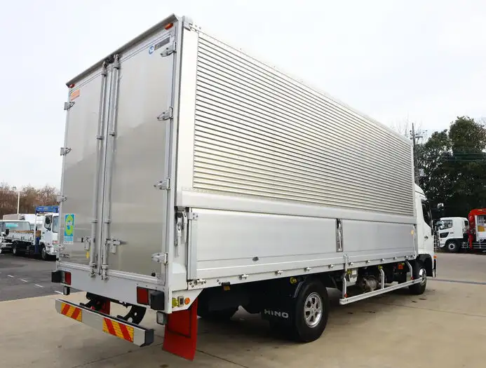 日野 レンジャー 中型/増トン ウイング ベッド 2KG-FD2ABAの中古トラック画像3