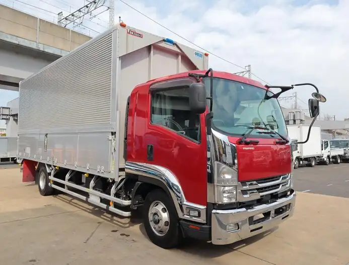 いすゞ フォワード 中型/増トン ウイング ベッド 2RG-FRR90S2の中古トラック画像2