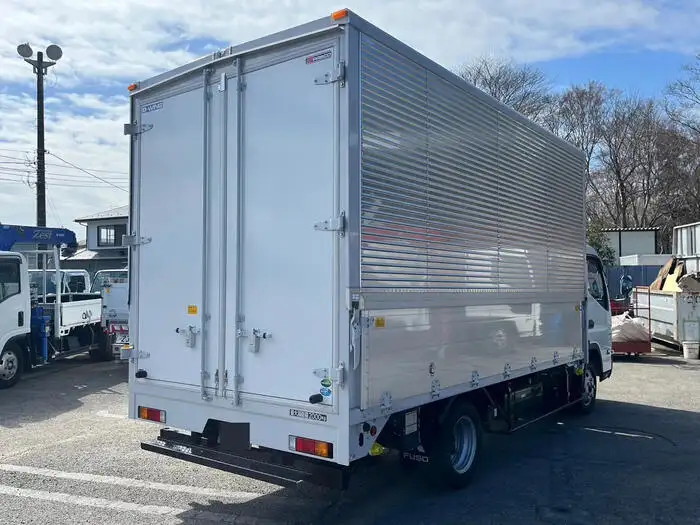 三菱 キャンター 小型 ウイング 2RG-FEB50 R5の中古トラック画像3