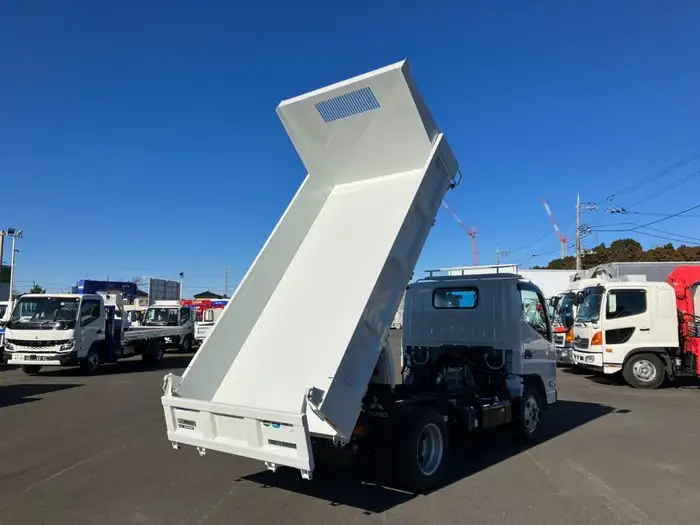 三菱 キャンター 小型 ダンプ 強化 2RG-FBA60の中古トラック画像4