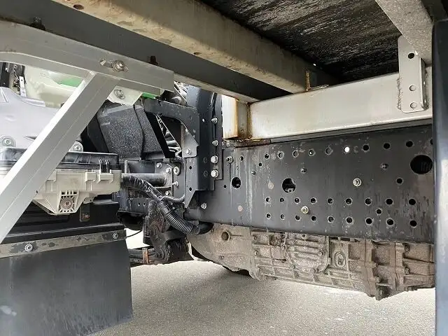 いすゞ フォワード 中型/増トン 平ボディ アルミブロック エアサスの中古トラック画像像17