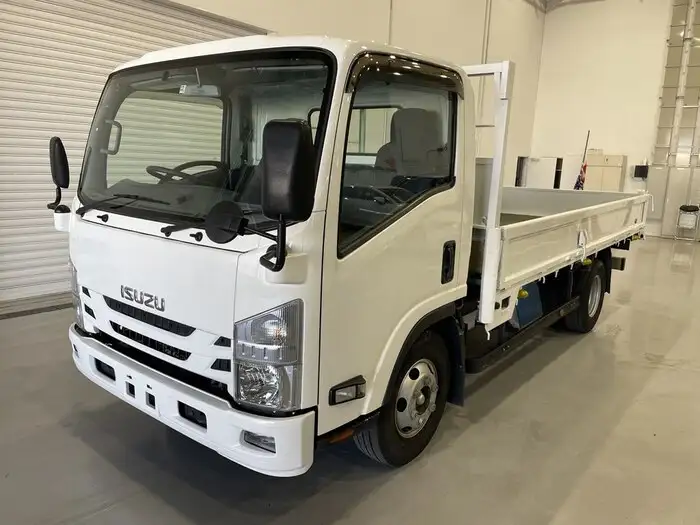 いすゞ エルフ 小型 平ボディ 2RG-NPR88YN H30の中古トラック画像1