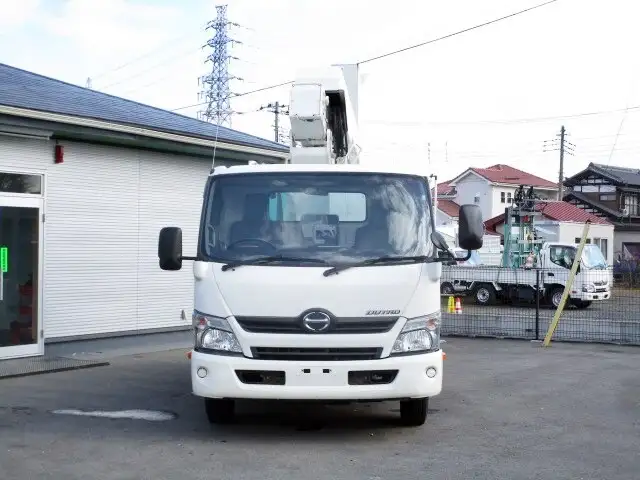 日野 デュトロ 小型 高所・建柱車  TKG-XZU700Xの中古トラック画像2