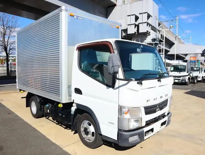 三菱 キャンター 小型 アルミバン TKG-FBA20 H27の中古トラック画像2