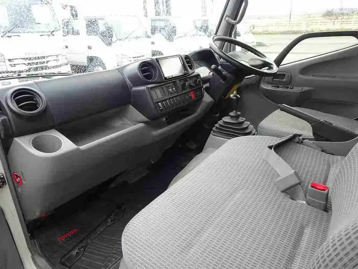 トヨタ トヨエース 小型 平ボディ Wキャブ LDF-KDY281の中古トラック画像6