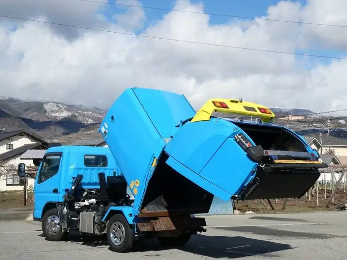 三菱 キャンター 小型 パッカー車 巻き込み式 回転ダンプ式の中古トラック画像6