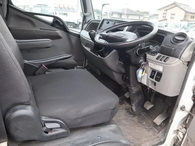 三菱 キャンター 小型 平ボディ TPG-FBA20 H29の中古トラック画像11