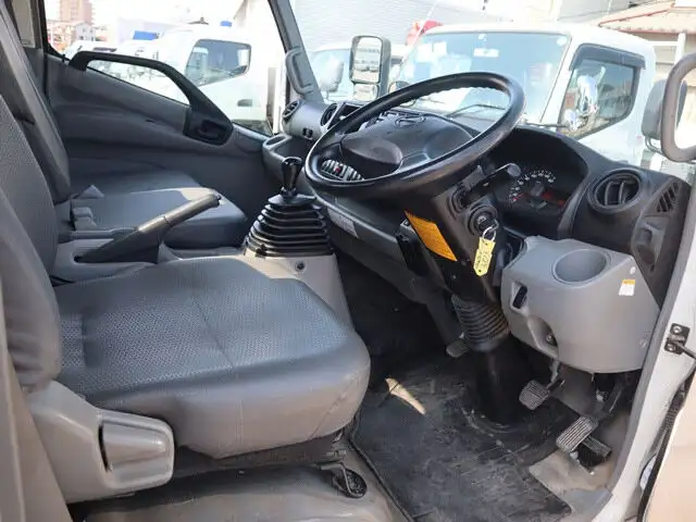 日野 デュトロ 小型 クレーン付 3段 ラジコンの中古トラック画像13
