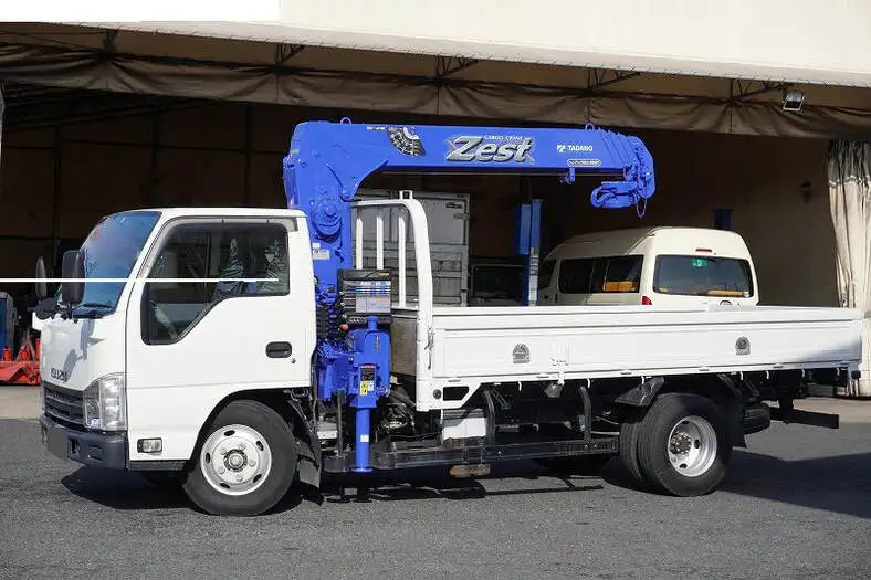 いすゞ エルフ 小型 クレーン付 4段 ラジコン｜画像1