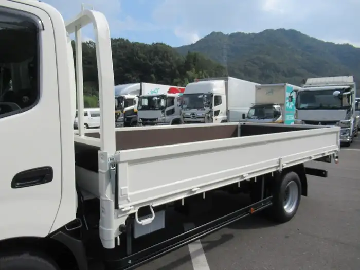 日野 デュトロ 小型 平ボディ 2RG-XZU712M R5の中古トラック画像14