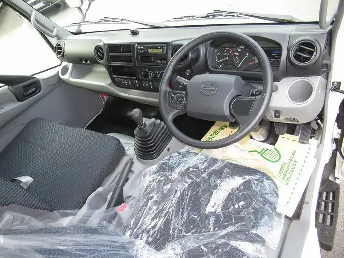 日野 デュトロ 小型 平ボディ 2RG-XZU712M R5の中古トラック画像9