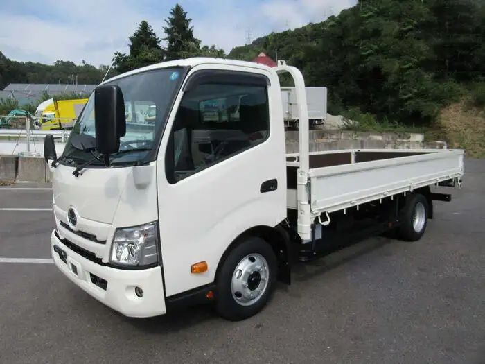 日野 デュトロ 小型 平ボディ 2RG-XZU712M R5 の中古トラック【車両No.161490】
