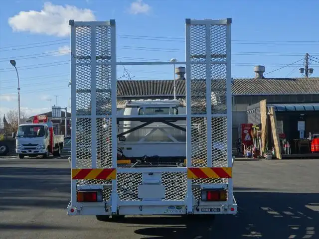 いすゞ エルフ 小型 車両重機運搬 ラジコン ウインチの中古トラック画像4