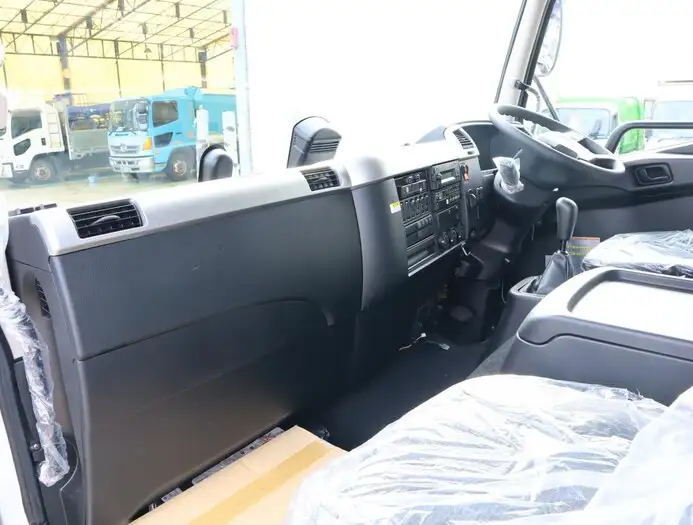 三菱 ファイター 中型/増トン ウイング ベッド 2KG-FK62Fの中古トラック画像15