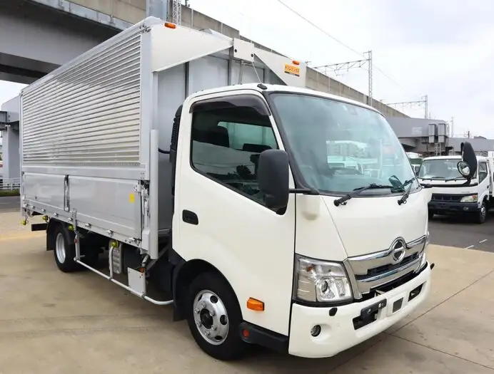 日野 デュトロ 小型 ウイング 床鉄板 2RG-XZU712Mの中古トラック画像2