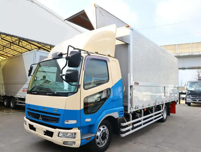 三菱 ファイター 中型/増トン ウイング 床鉄板 エアサスの中古トラック画像1