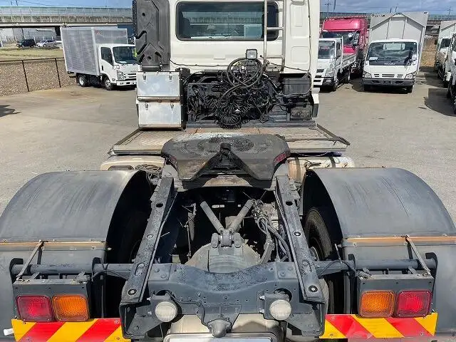 日産UD クオン 大型 トラクター ハイルーフ 1デフの中古トラック画像8