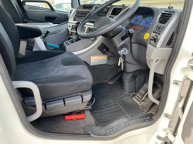 日産UD クオン 大型 トラクター ハイルーフ 1デフの中古トラック画像11